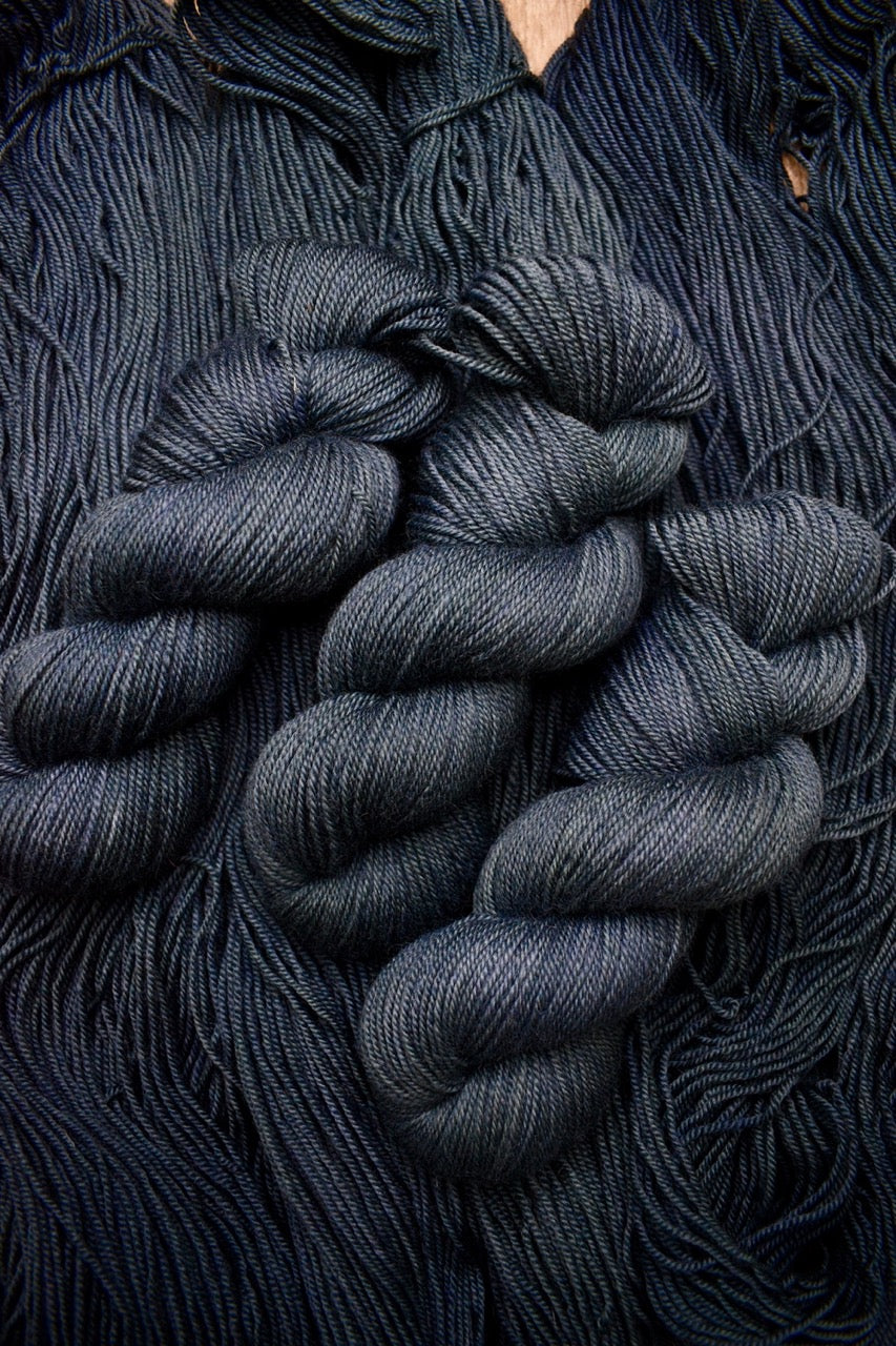 Gray, blue hand dyed bfl wool yarn.