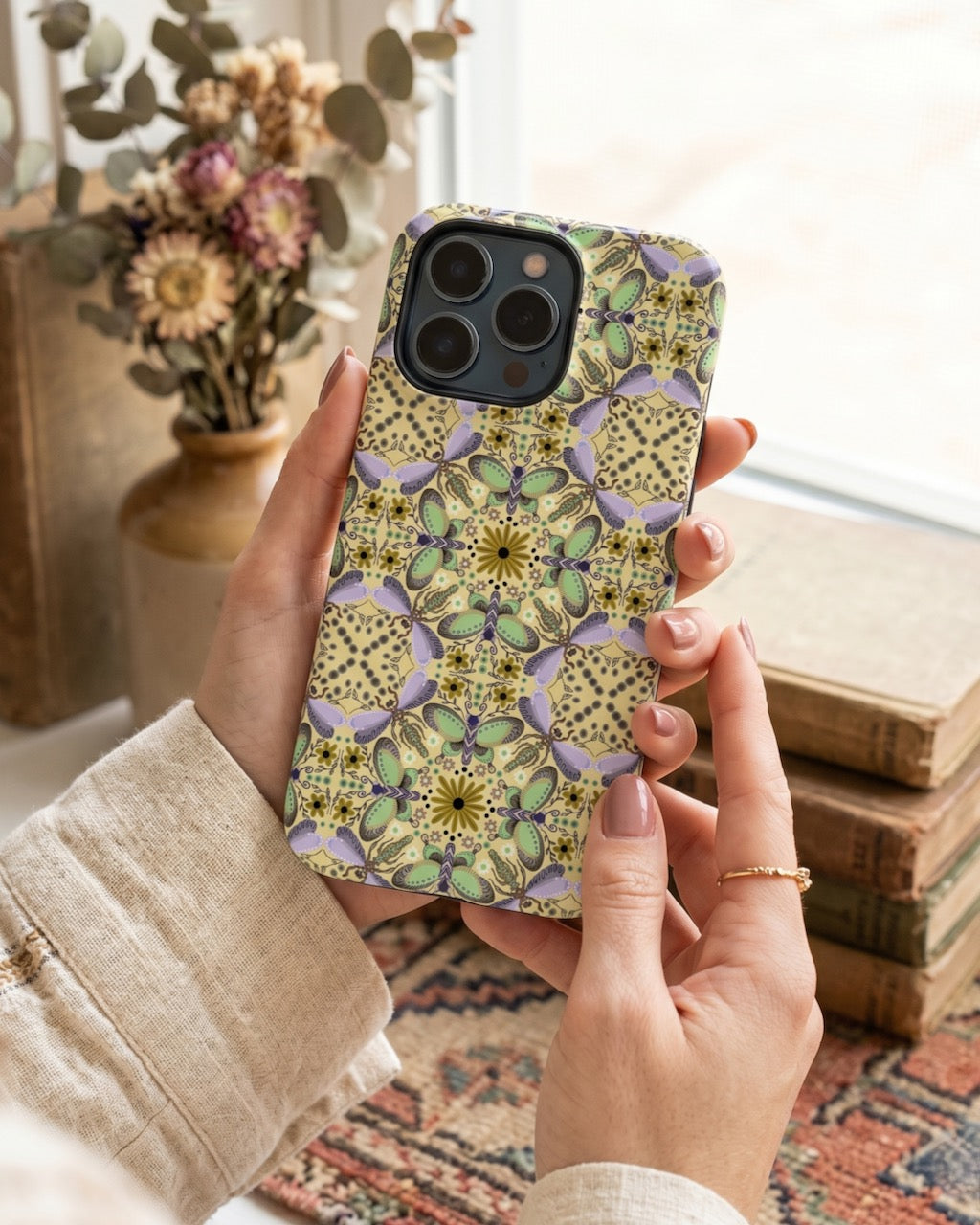 GARDEN FLUTTER IPHONE CASE