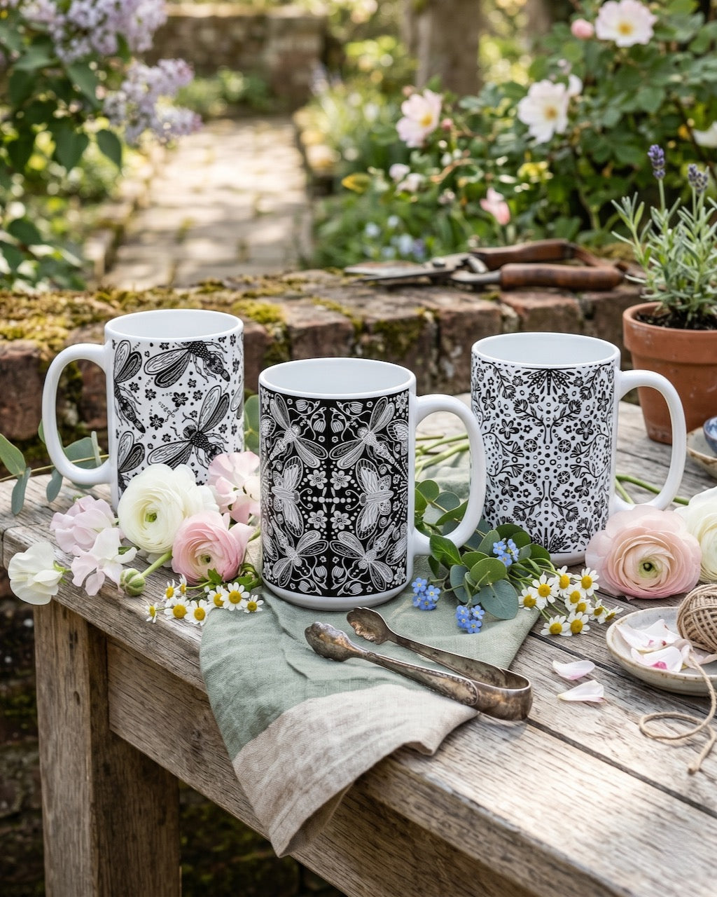 FOLK GARDEN MUGS