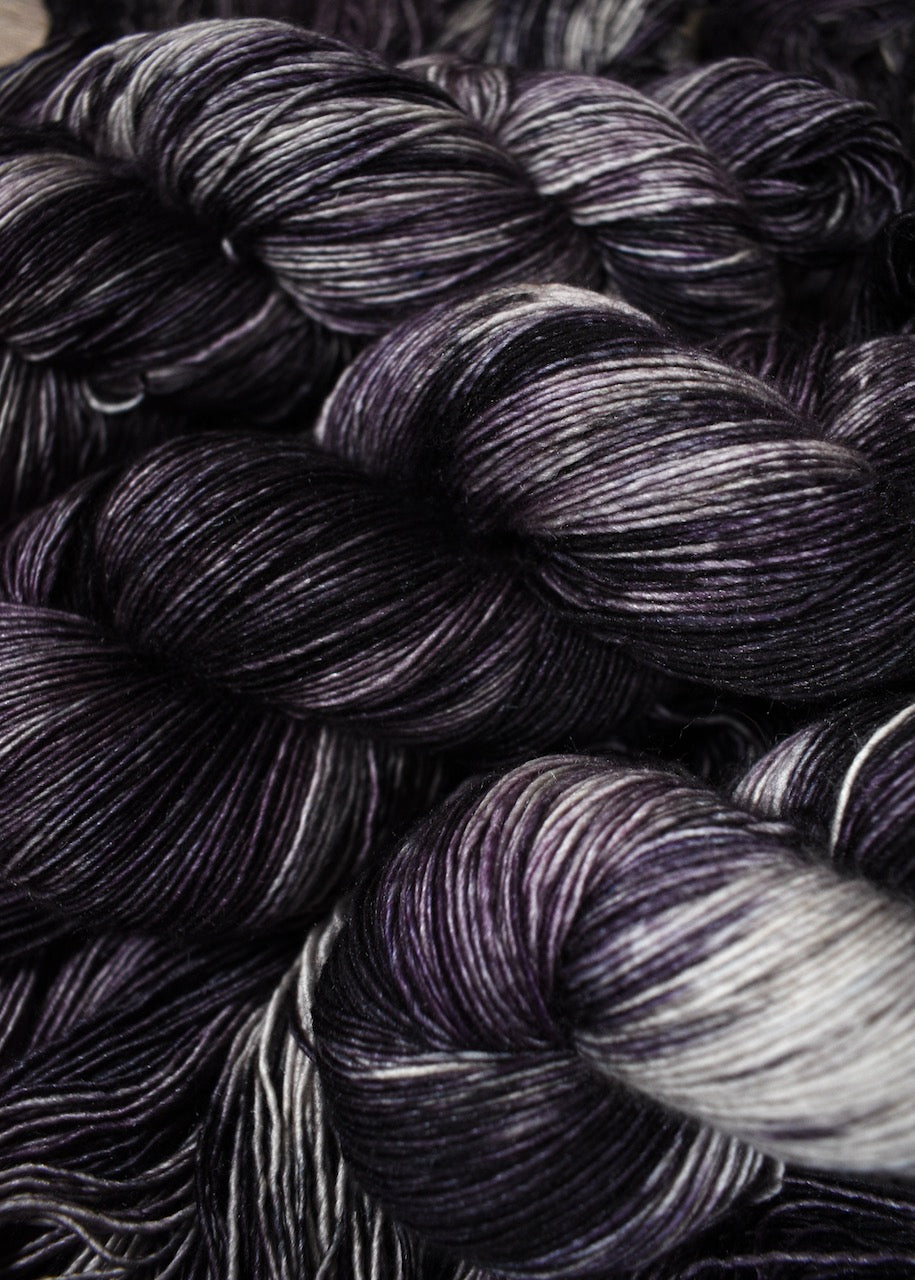 Hand dyed yarn merino cashmere and silk purple colour.