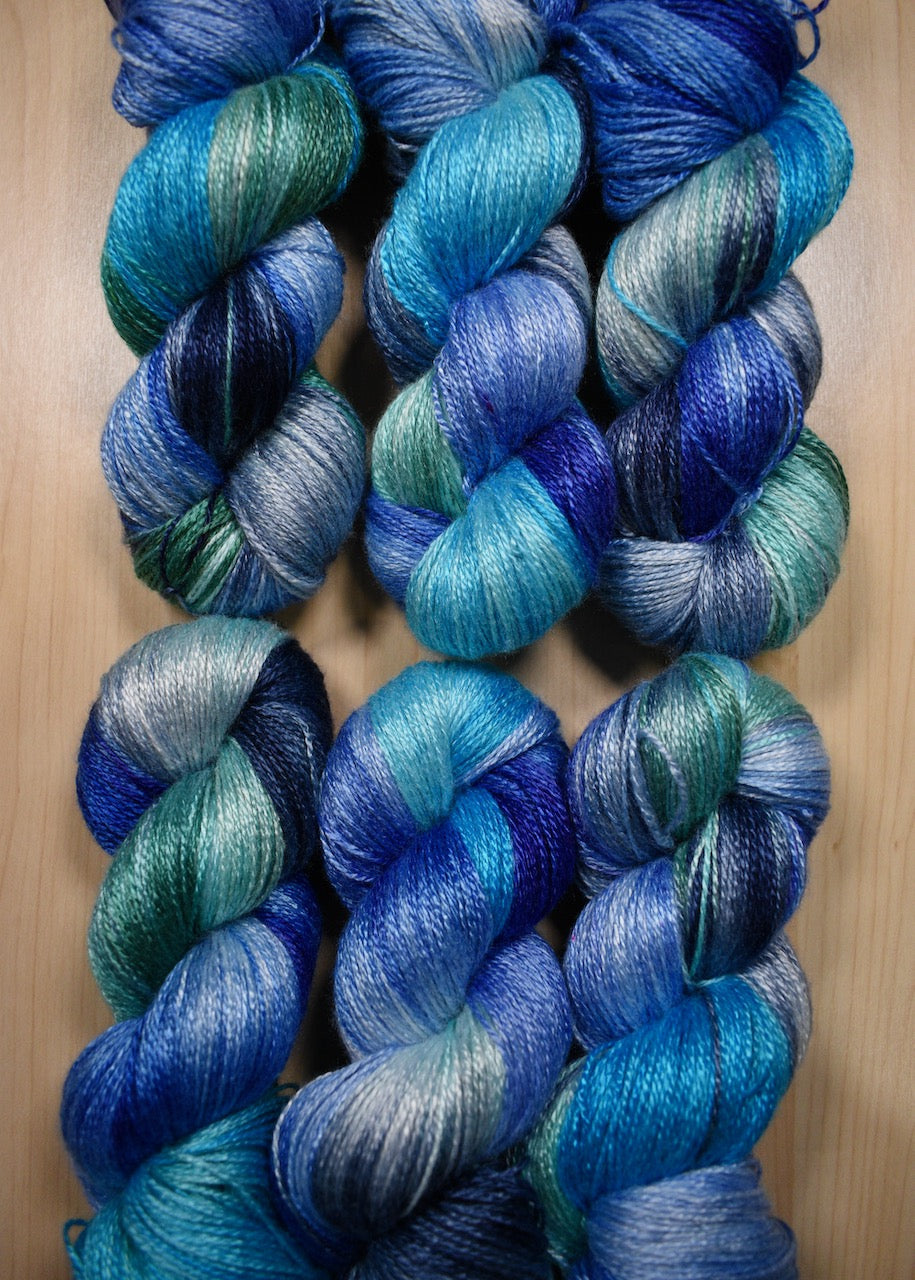 Hand Dyed Worsted Weight Yarn lot - 450g outlet